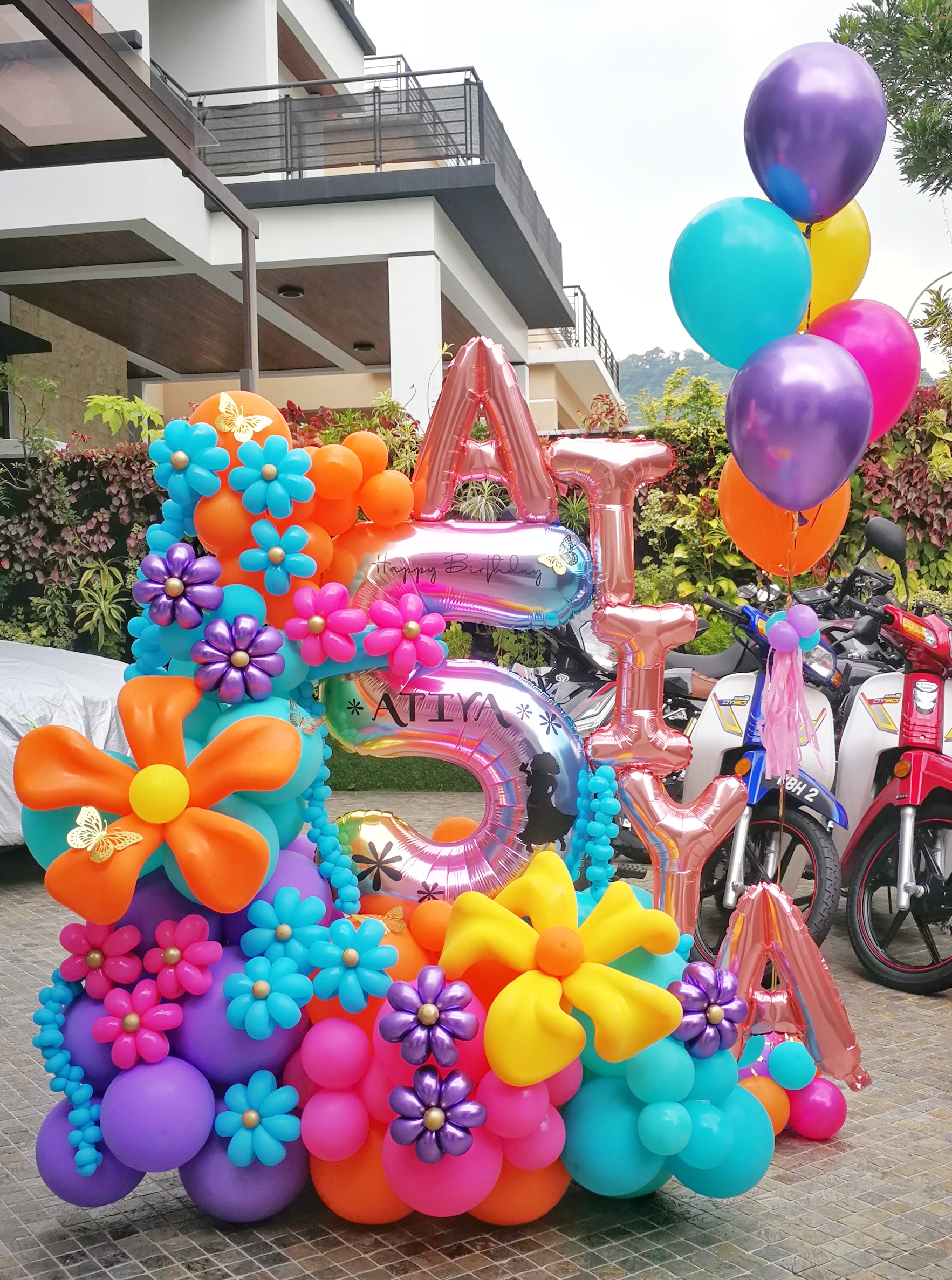 NUMBER MARQUEE : ENCANTO - Image 2