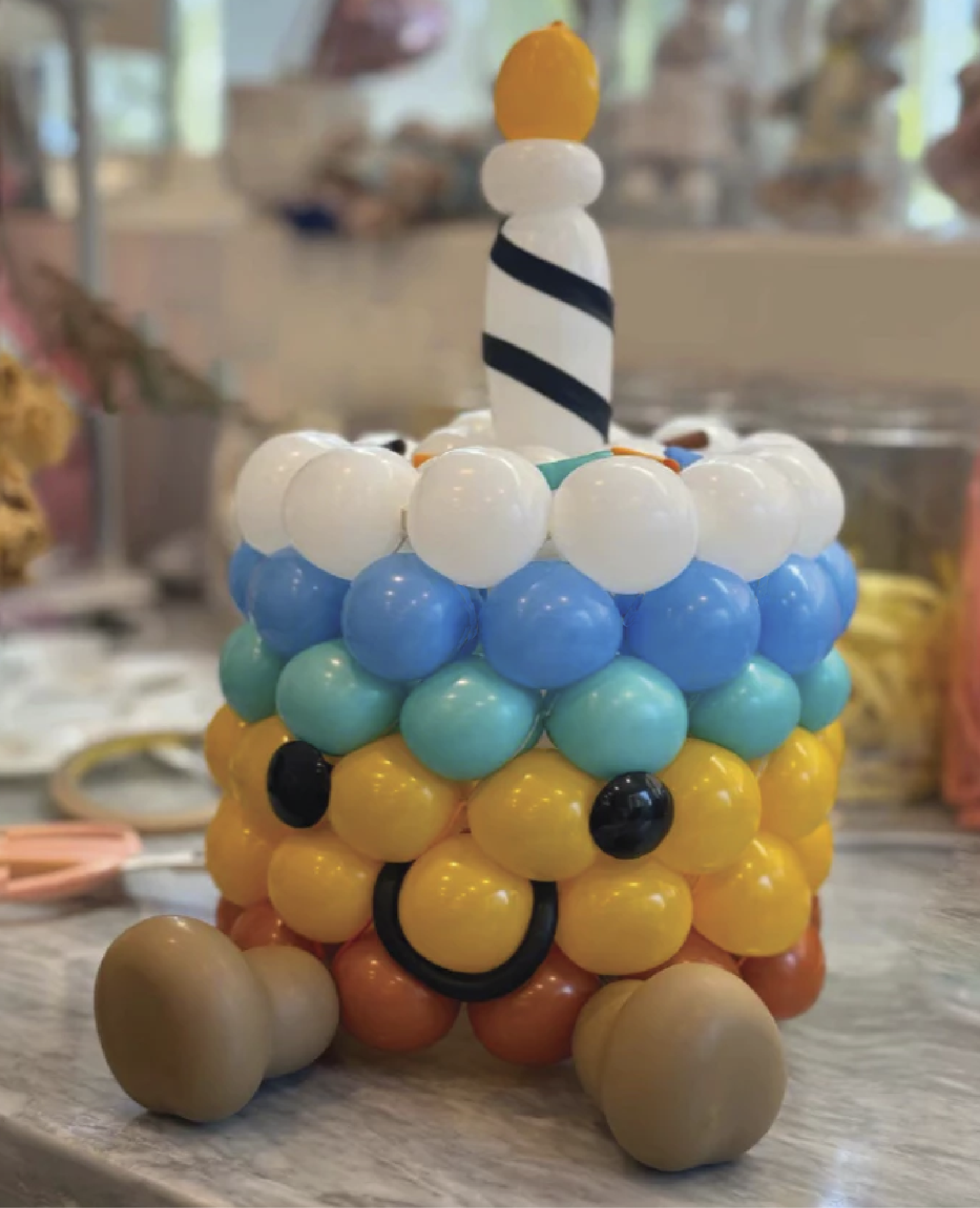 BALLOON CAKE : THOMPSON (MINI) - Image 2